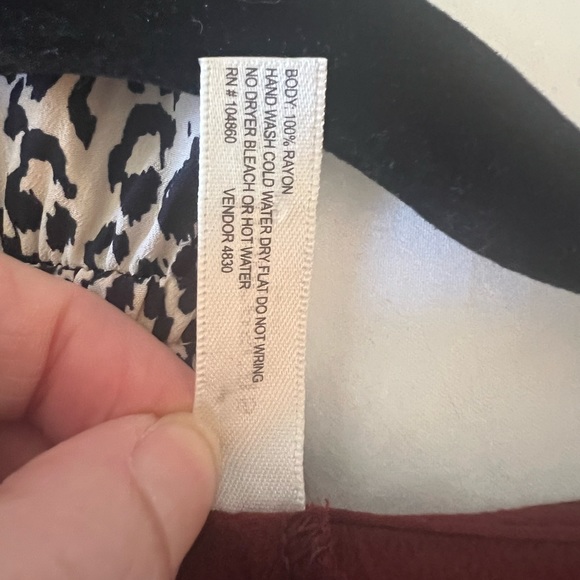 Charming Charlie leopard print dress with 3/4 length sleeve. Size:M - Picture 4 of 6